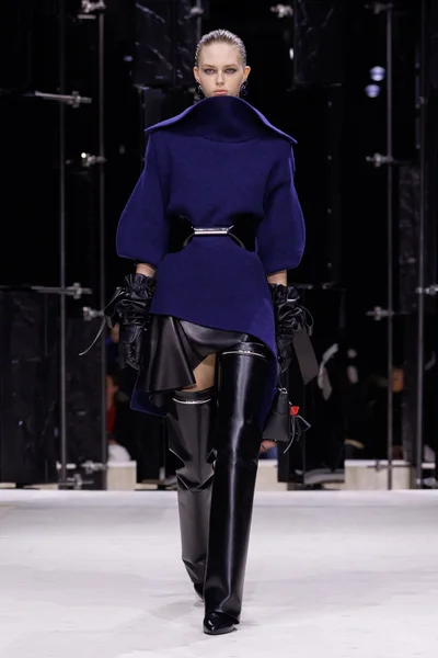 Look 34